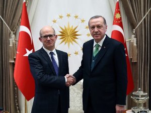 Cumhurbaşkanı Erdoğan, Birleşik Krallık Büyükelçisi Dominick John Chilcott Cmg’i kabul etti