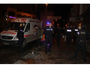 Beyoğlu’nda pidecide oturan müşterilere silahlı saldırı: 3 yaralı