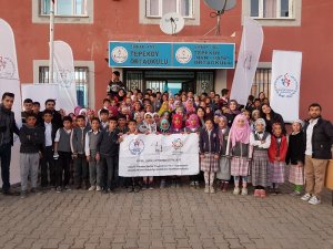 İdil’de köy okulları sporla buluşuyor
