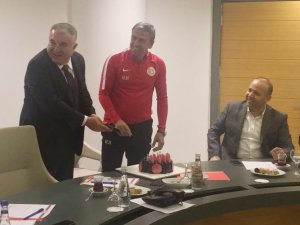 Antalyaspor Yönetimi haftalık toplantısını gerçekleştirdi