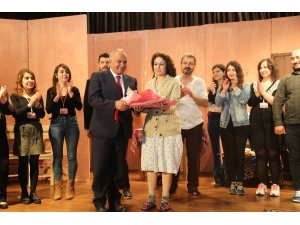 Erdemli Belediyesi Şehir Tiyatrosu’na ödül