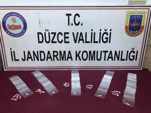 Düzce’de jandarmadan uyuşturucu baskını