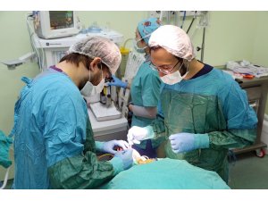 Türkiye’nin ilk ‘Engelsiz Ağız Diş Sağlığı Merkezi’ SDÜ’ye