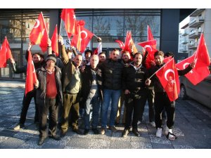 17 Suriye vatandaşı Türk askeri olmak için basın açıklaması yaptı
