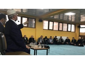 Siirt’te Umre adaylarına seminer verildi