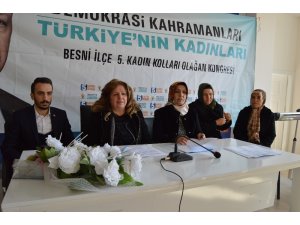 AK Parti Besni Kadın Kolları Başkanlığına Semra Semiz seçildi