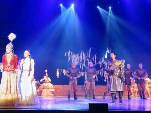 Kazakistan’da ilk kez İpek Kız müzikali sahnelendi