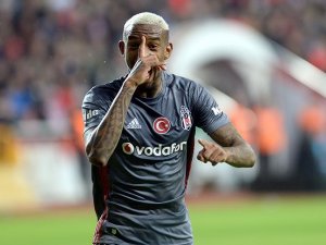 Beşiktaş Talisca'nın gol attığı maçları kaybetmiyor