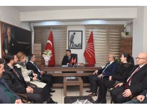 Başkan Ay CHP teşkilatını ziyaret etti