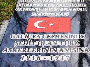 Türkiye, Polonya’ya iki heykel hediye edecek