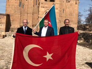 Asimder Başkanı Gülbey: “Minsk gurubunda Türkiye’de olmalıdır”