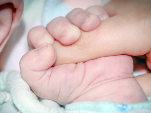 3 milyonu aşkın bebek için doğum yardımı