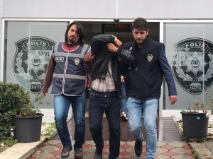 Antalya’da yaşlı adama şantajla gasp girişimi