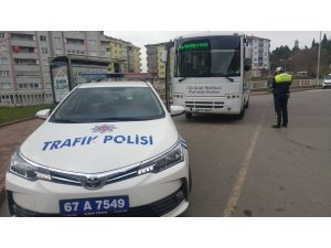 Trafik ekipleri halk otobüslerini denetledi