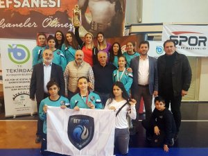 Beyoğlu Belediyesi Spor Kulübü’nden güreşte büyük başarı
