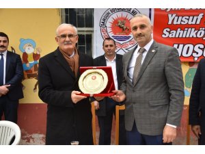 Sahilköy Muhtarı Sarıoğlu: “Hizmeti büyükşehir ile gördük”