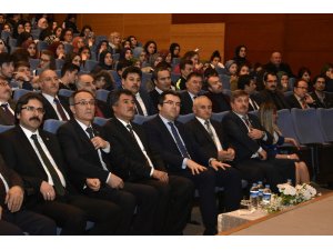 Gümüşhane’de ’Kazakistan ve Ahmet Yesevi’ konulu konferans düzenlendi