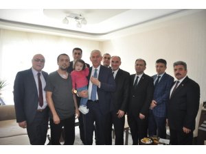 İl Milli Eğitim Müdürü Elmalı, Afrin Gazisi Özdoğan’ı ziyaret etti