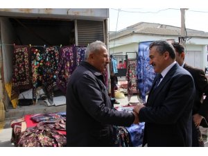 Başkan Tutal pazar esnafı ile buluştu