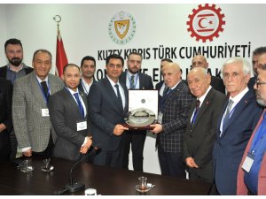 KKTC Ekonomi Bakanı Nami, İstanbul Sanayici ve İşinsanları Dernekleri Federasyonu Heyeti ile bir araya geldi