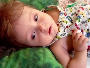 1 buçuk yaşındaki Sümeyye böbrek yetmezliğine yenildi