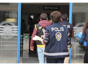 Marmaris’ta hırsızlık zanlısı polisten kaçamadı
