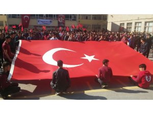 Öğrencilerden Mehmetçiğe destek programı