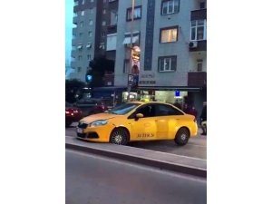 Alkollü taksi sürücüsü Kadıköy’ü birbirine kattı