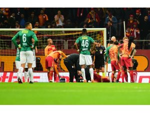 Galatasaray, Eren sakatlanınca 16 dakika 10 kişi oynadı