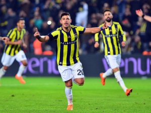 Fenerbahçe galibiyet sayısında önde