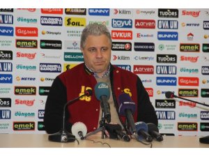 Kayserispor Teknik Direktörü Marius Sumudica: "Geriye düştüğümüz maçı lehimize çevirdik"