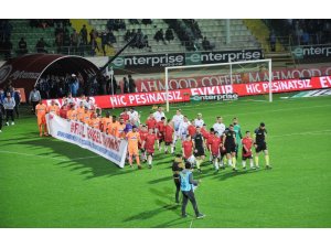 Spor Toto Süper Lig: Aytemiz Alanyaspor: 1 - Trabzonspor: 0 (Maç devam ediyor)
