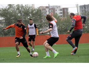 Adanaspor, Çaykur Rizespor maçı hazırlıklarına başladı