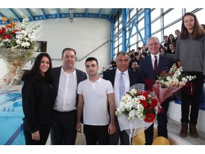 Buca’da beden dersleri yüzme havuzuna taşındı