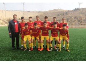 E.Yeni Malatyaspor U14 takımı, Giresunspor’u farklı yendi