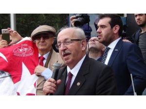 Tekirdağ Büyükşehir Belediye Başkanı Kadir Albayrak: “İstiklal Marşımızı aynı güfte ve heyecanla ebediyen okuyacağız”