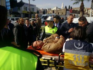 Samsun’da 2 otomobil polis aracına çarptı: 2 yaralı