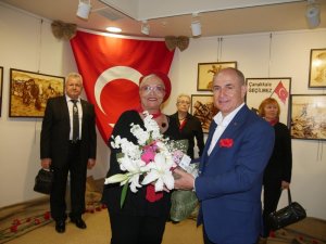 Emel Uyarlı’nın “Atatürk ve Çanakkale” sergisi Büyükçekmece’de açıldı