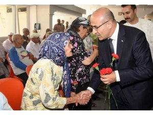 Vali Demirtaş: "Yaşlılarımızın en büyük ihtiyacı ilgi, şefkat ve sevgidir"