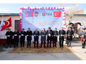 Hakan Çavuşoğlu Moğolistan’da cezaevini ziyaret etti