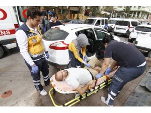 Antalya’da silahlı alacak kavgası: 1 yaralı