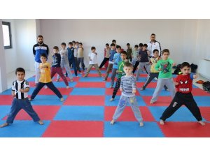 Miniklerden karate kursuna yoğun ilgi
