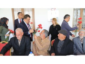 Başkan Gürkan huzurevi sakinleri ile biraraya geldi