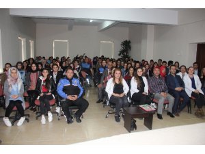 Kayseri TDP Sosyal Medyanın Kullanımını Öğrencilerle Konuştu