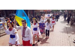 8. Uluslararası Nevruz Şenlikleri Nazilli’yi renklendirdi