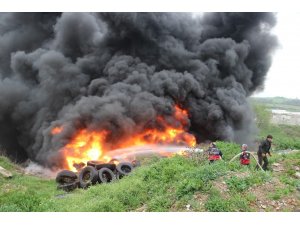 Çan’da atık lastik yangını