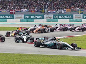 F1'de zirve için 3 takımın yarışması bekleniyor