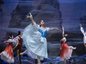 Dünya klasiği 'Giselle' balesi 10 yıl aradan sonra başkentte
