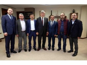 Başkan Karaosmanoğlu dernek yöneticilerini ağırladı