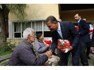 Başkan Tuna yaşlıları unutmadı